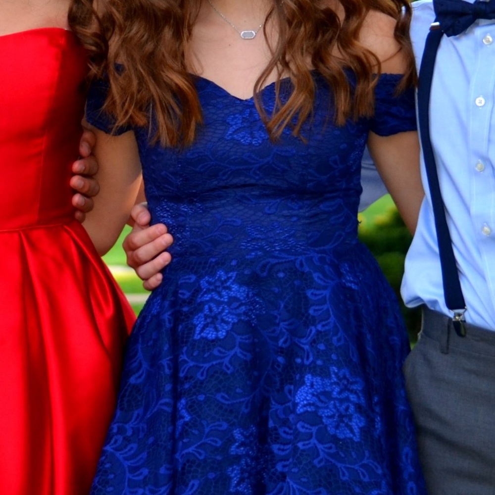 Homecoming dress - Picture 2 of 4